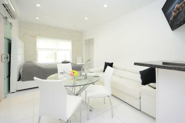 Lincoln Road Apartments - Photo2