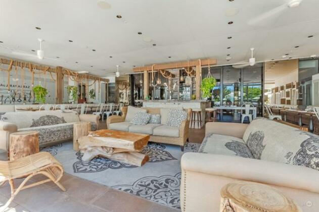 Metropolitan Oceanfront Suite At Shelborne South Beach Apartments - Photo2