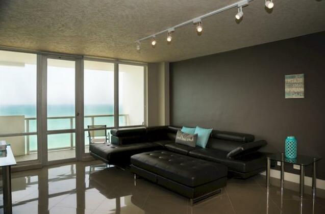 Pavilion Cabana Style Apartments by Royal Stays - Photo3