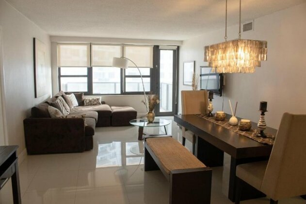 Soleil Apartments at The Alexander - Photo2