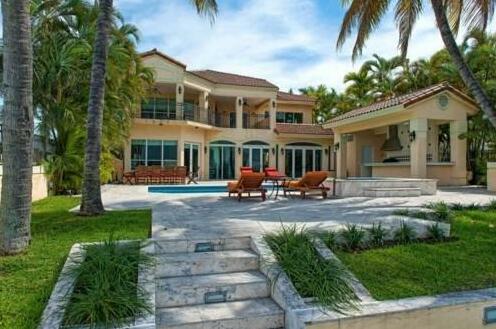 Villa Tuscany Miami Beach