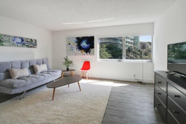 Airy 1BR in Coconut Grove by Sonder - Photo3