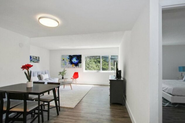Airy 1BR in Coconut Grove by Sonder - Photo4