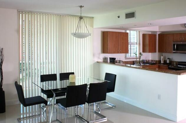 Dharma Home Suites Brickell Miami at One Broadway - Photo4