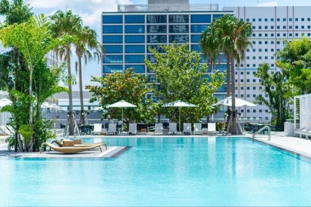Global Luxury Suites Downtown Miami