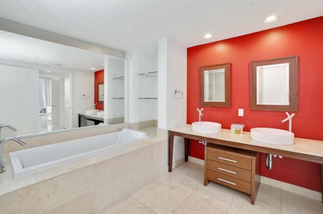 Incredible 2BR in Brickell by Sonder - Photo5