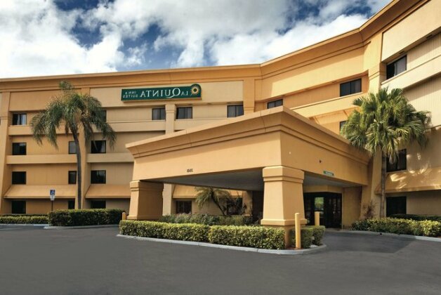 La Quinta Inn & Suites Miami Airport East