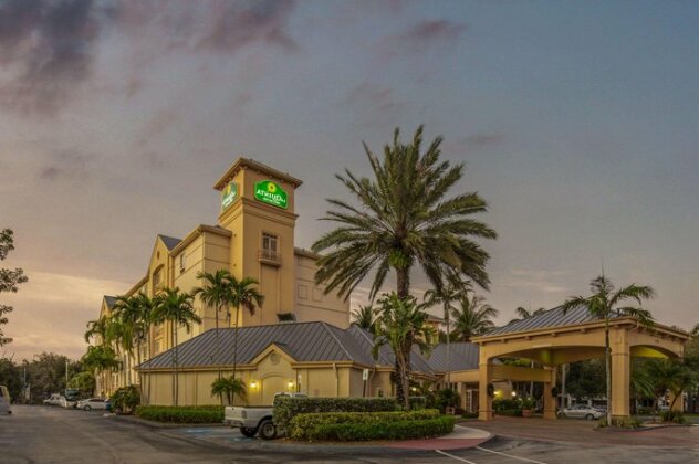 La Quinta Inn & Suites Miami Airport West - Photo5