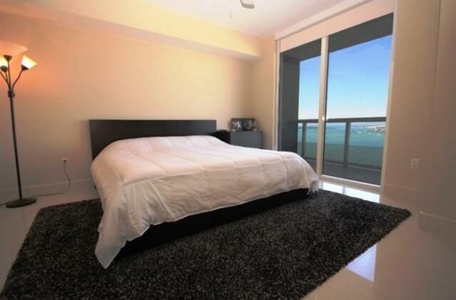 Luxury Apartments at 50 Biscayne