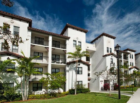LYX Suites at Amli in Doral