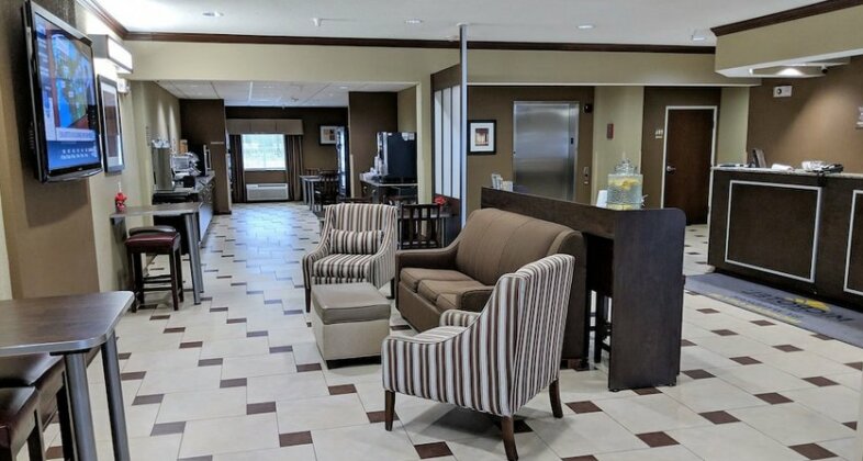 Microtel Inn & Suites by Wyndham Michigan City - Photo2