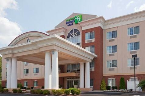 Holiday Inn Express Hotel & Suites Middleboro Raynham - Photo2