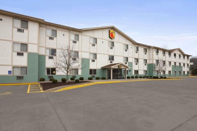 Super 8 by Wyndham Cromwell Middletown