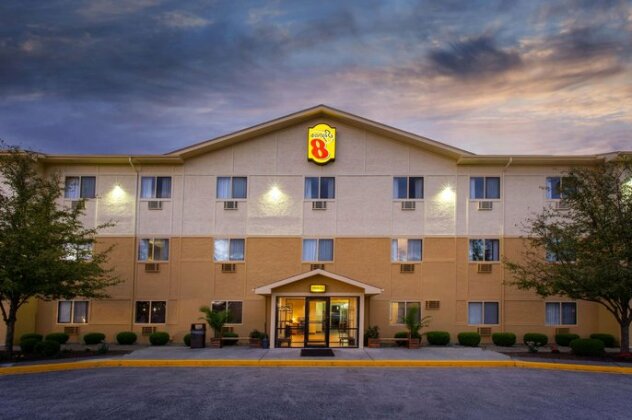 Super 8 by Wyndham Cromwell Middletown - Photo4