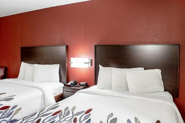 Red Roof Inn & Suites Middletown - Franklin - Photo2