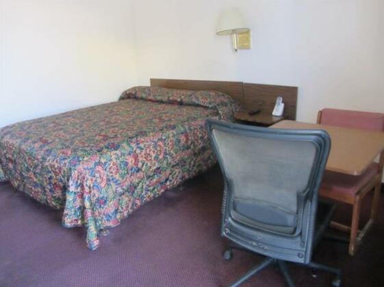 Executive Inn Midland - Photo3