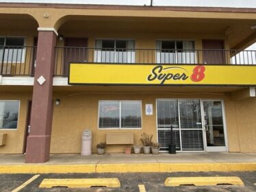 Super 8 by Wyndham Midwest City OK Motel