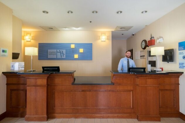 Holiday Inn Express and Suites - Quakertown - Photo2