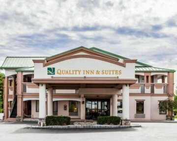 Quality Inn & Suites Quakertown