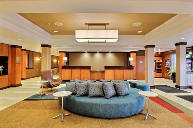 Fairfield Inn & Suites by Marriott Milwaukee Airport - Photo5