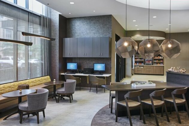 SpringHill Suites by Marriott Milwaukee Downtown - Photo5