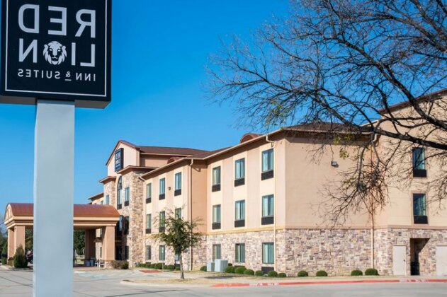 Red Lion Inn & Suites Mineral Wells - Photo2