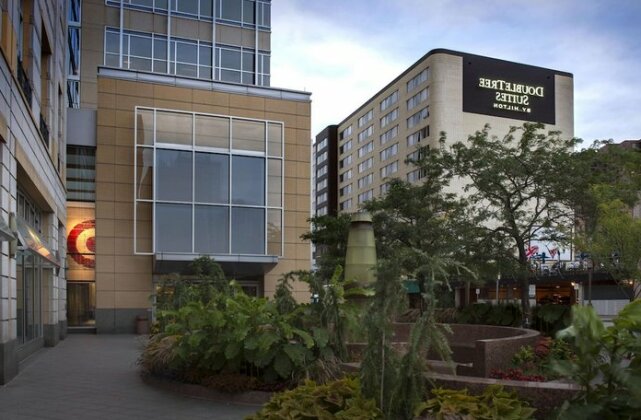 DoubleTree Suites by Hilton Minneapolis - Photo2