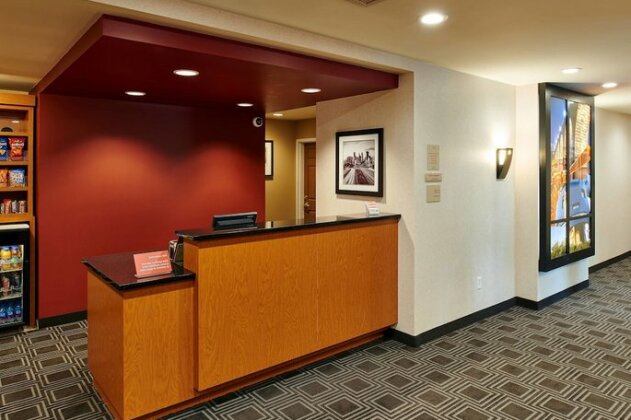 TownePlace Suites by Marriott Minneapolis Downtown North Loop - Photo4