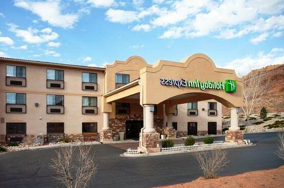 Holiday Inn Express Hotel & Suites Moab - Photo2