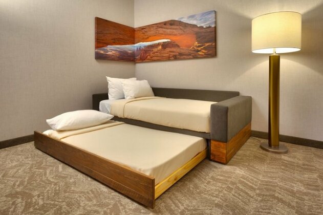 SpringHill Suites by Marriott Moab - Photo5