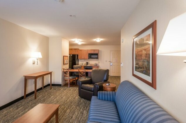 Candlewood Suites Mobile-Downtown - Photo5