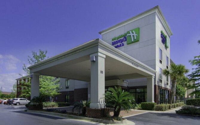 Holiday Inn Express Hotel & Suites Mobile West - Photo2