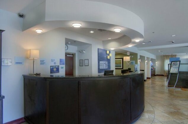 Holiday Inn Express Hotel & Suites Mobile West - Photo4