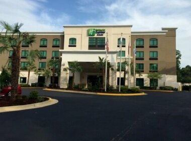 Holiday Inn Express & Suites Mobile West I-10