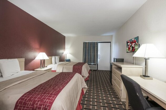 Red Roof Inn Mobile - Midtown - Photo2