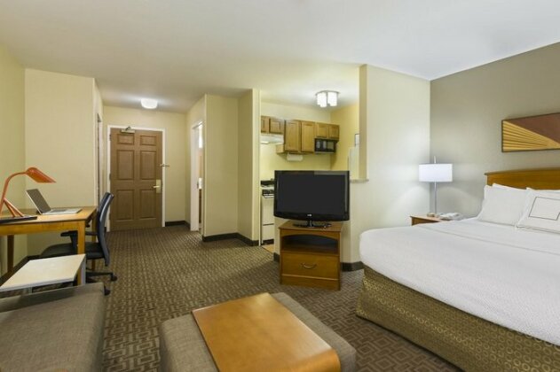 TownePlace Suites Mobile - Photo5