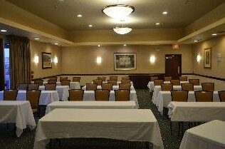 Ramada Modesto - Photo4