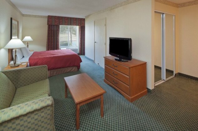 Country Inn & Suites by Radisson Montgomery East AL - Photo5