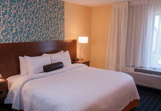 Fairfield Inn & Suites Montgomery Airport South - Photo4