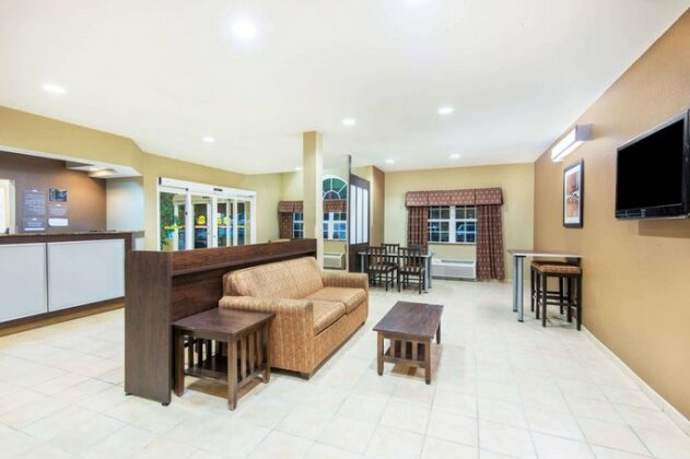Microtel Inn and Suites Montgomery - Photo2