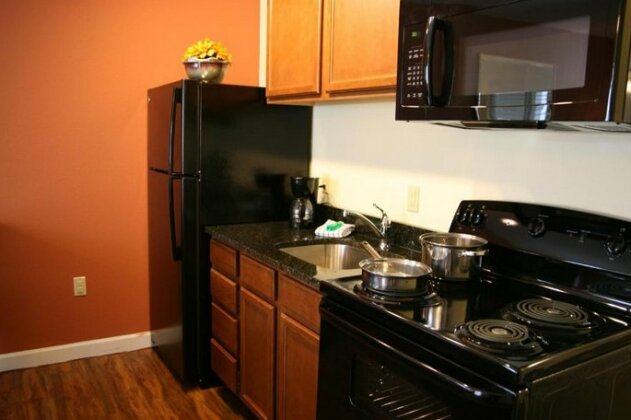 Affordable Suites Mooresville - Photo5
