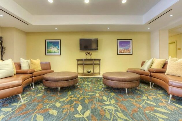Candlewood Suites - Mooresville Lake Norman - Photo4