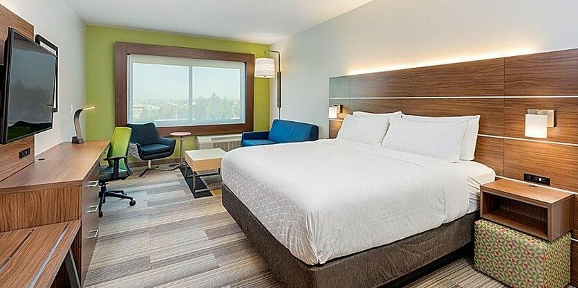 Holiday Inn Express & Suites - Moreno Valley - Riverside - Photo4