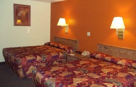 Rodeway Inn Moriarty - Photo2