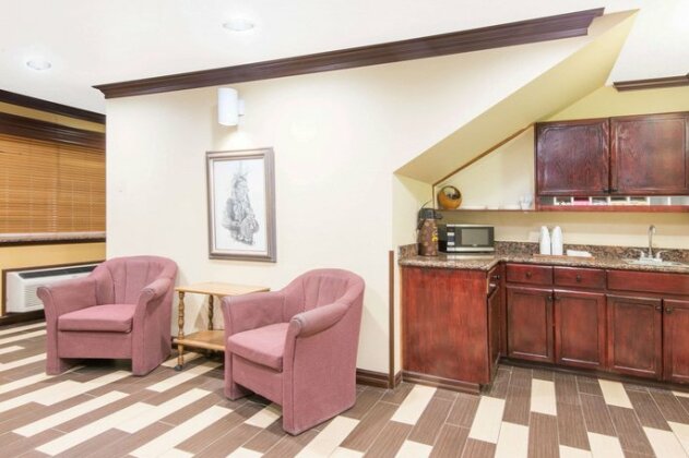 Super 8 by Wyndham Moriarty - Photo3
