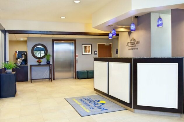 Microtel Inn & Suites by Wyndham Waynesburg - Photo4