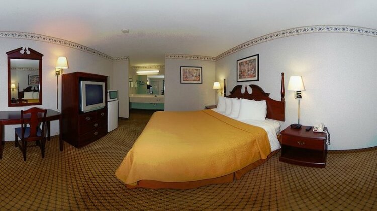 Quality Inn & Suites Southlake - Photo4