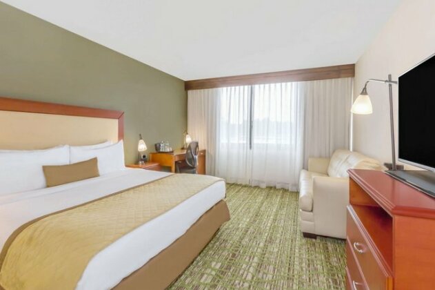 Clarion Hotel & Suites Mount Laurel - Photo5