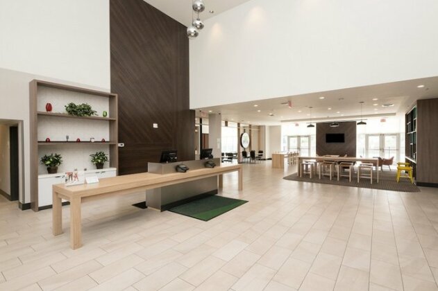 Holiday Inn Hotel & Suites - Mount Pleasant - Photo4