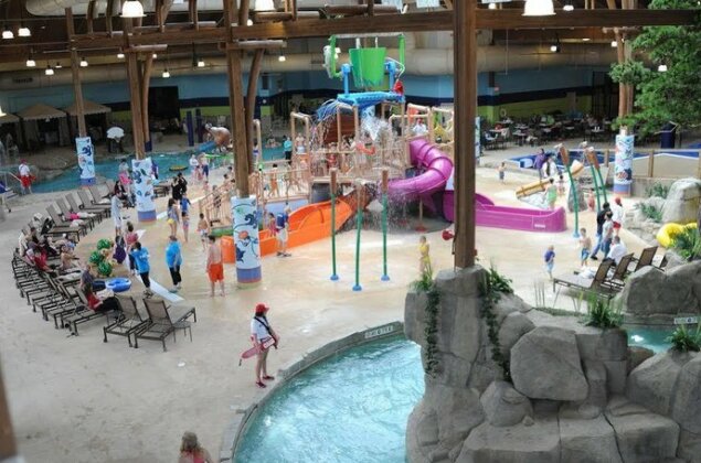 Soaring Eagle Waterpark and Hotel - Photo5